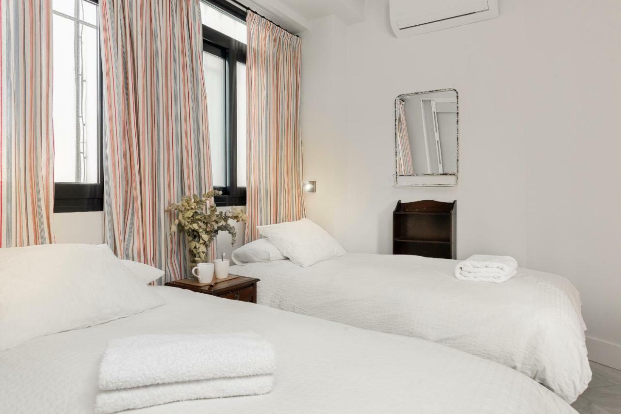 Apartamento La Catedral Sevilla Kültér fotó