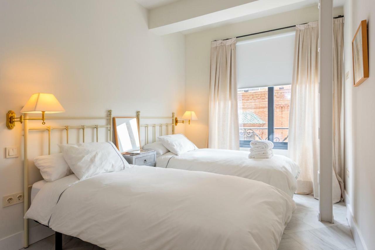 Apartamento La Catedral Sevilla Kültér fotó